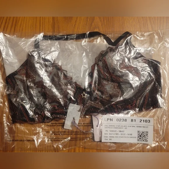 NWT Savage X Fenty Shining Star Unlined Demi Bra 32C Red Starstruck Embroidery - Picture 6 of 9